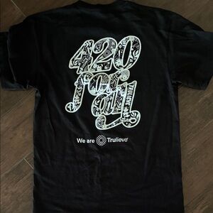 420 for ALL Black Graphic Men's Shirt. Men’s medium. Never worn
